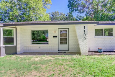 1109 Dover Cir, Alvin, TX 77511 - photo 6