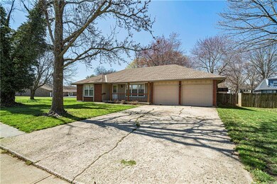 713 NW 15th St, Blue Springs, MO 64015 - photo 4