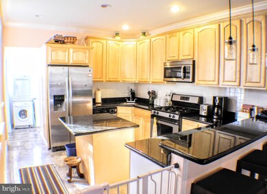 2336 Reed St, Philadelphia, PA 19146 - photo 6