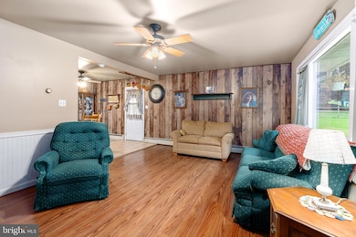 22 Poplar Rd, Boyertown, PA 19512 - photo 3