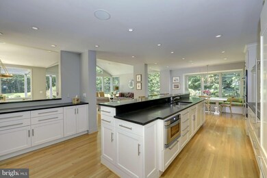 8536 Horseshoe Ln, Potomac, MD 20854 - photo 6