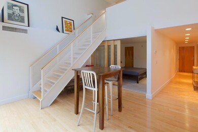 atrium 706 6