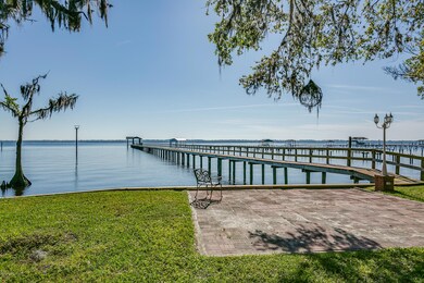 Patio_View_to_River