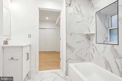 3952 Lancaster Ave unit 302, Philadelphia, PA 19104 - photo 7