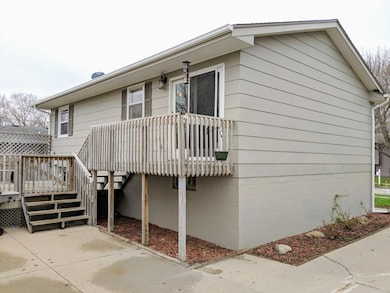 841 E 16th St N, Newton, IA 50208 - photo 5