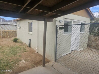 9013 Mount Rushmore Ln, El Paso, TX 79904 - photo 7