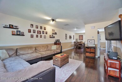 168 Balsam Place, Staten Island, NY 10309 - photo 4