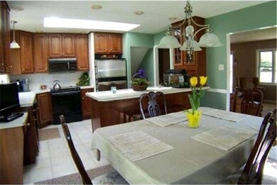 333 Britt Rd, North Wales, PA 19454 - photo 3