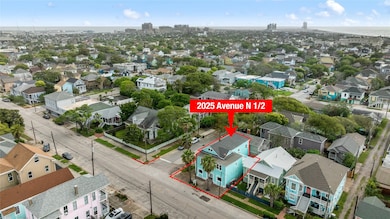 2025 Avenue N 1 2, Galveston, TX 77550 - photo 2