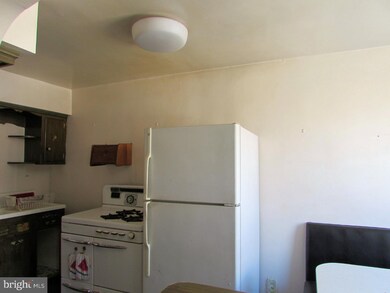 1223 Edgehill Rd, Darby, PA 19023 - photo 6