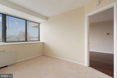 Hyde Park Condominium unit 1114, Arlington, VA 22203 - photo 7