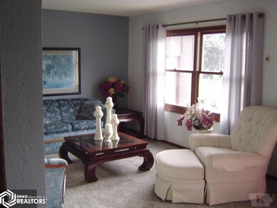 303 Skyline Dr, Coon Rapids, IA 50058 - photo 5