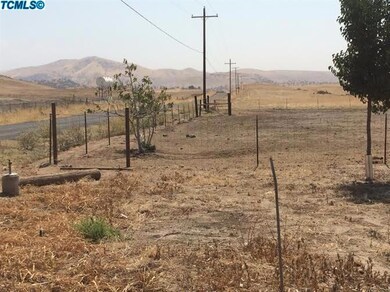12807 Road 296 unit 1, Porterville, CA 93257 - photo 6