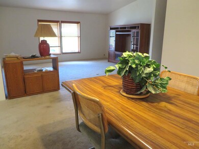 3075 Galey St, Weiser, ID 83672 - photo 7