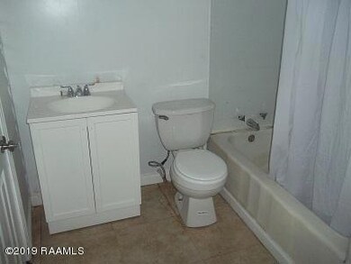 120B Lena - bathroom
