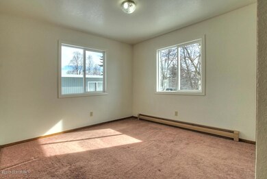 downstairs 2 bedroom units (6)