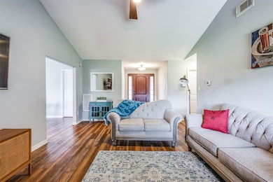 16906 Stardale Ln, Friendswood, TX 77546 - photo 7