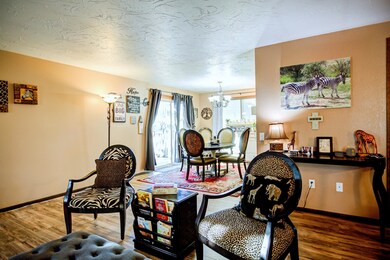 1875 NE Cliff Dr, Bend, OR 97701 - photo 4