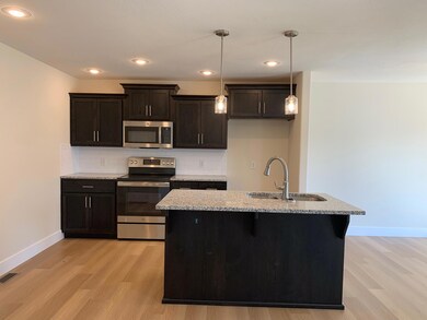 849 E Acacia