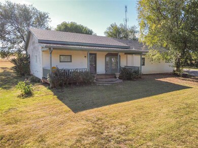 21434 E 1020 Rd Foss, OK Home For Sale