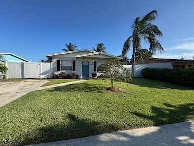 608 SW 8th Ct, Delray Beach, FL 33444 - photo 2