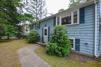 712 Norfolk St, Holliston, MA 01746 - photo 3