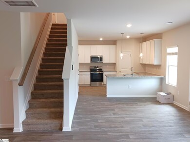 299 Pretoria Dr, Woodruff, SC 29388 - photo 6