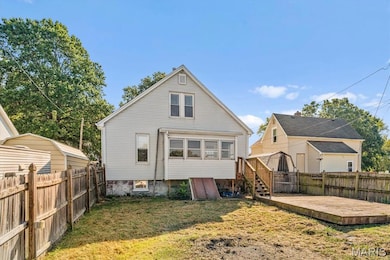 907 S Jackson St, Belleville, IL 62220 - photo 6