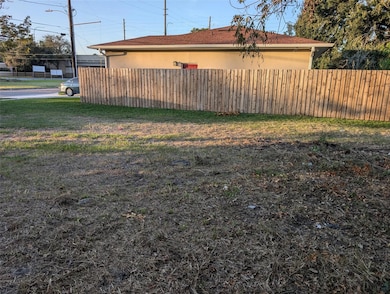 713 Quill St, Orlando, FL 32805 - photo 2