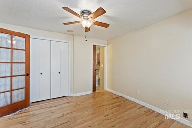 323 S Valley Dr, Nampa, ID 83686 - photo 3