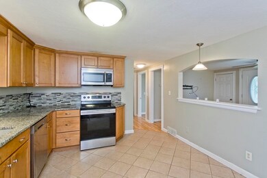 9 Cabot St, Palmer, MA 01069 - photo 4