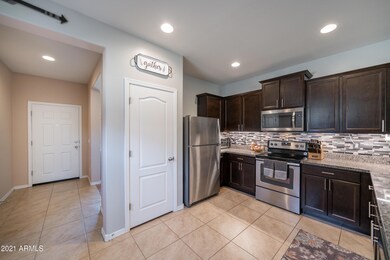 13269 Tumbleweed - 04Entry:Kitchen:Dinin