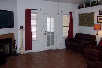 3_Living Room 3