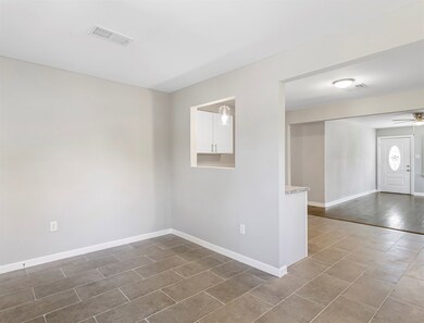 10326 Castleton St, Houston, TX 77016 - photo 5