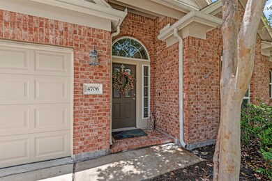 4706 Sedgewood Dr, Rosenberg, TX 77471 - photo 2