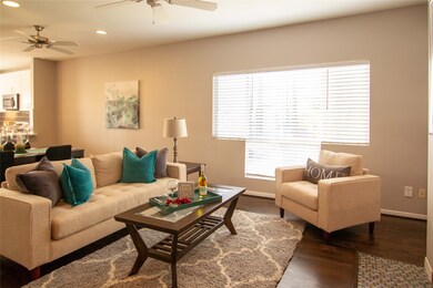 2100 Huldy St unit 8, Houston, TX 77019 - photo 4