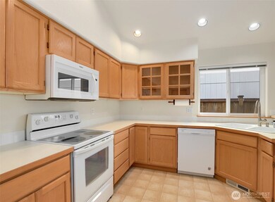 4712 Kapalea Way SE, Lacey, WA 98503 - photo 3