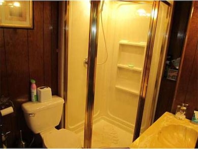 143 Lakeview Ave, Ludlow, MA 01056 - photo 4