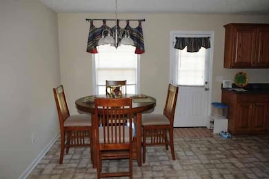 Dining room area next to kitchen.