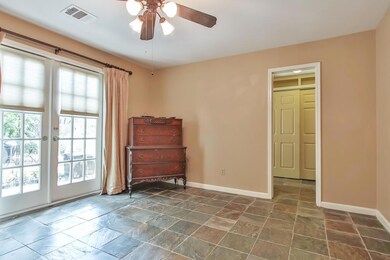 5402 Imogene Street - Garage Apartment St, Houston, TX 77096 - photo 4