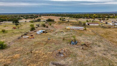 227 Crockett Rd, Weatherford, TX 76088 - photo 5
