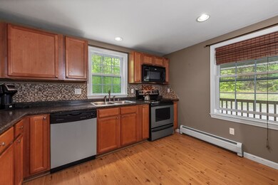 42 King Rd unit 1, Campton, NH 03223 - photo 2