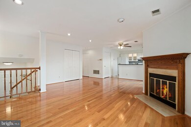 12943B Grays Pointe Rd, Fairfax, VA 22033 - photo 5