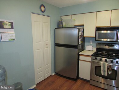 211 Wyndham Place, Trenton, NJ 08691 - photo 5