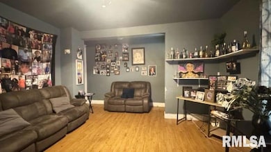 715 Spring St, Quincy, IL 62301 - photo 4