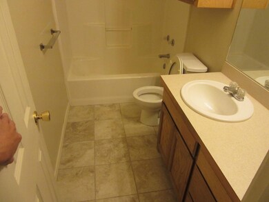 4528 Cole Dr, Abilene, TX 79606 - photo 4