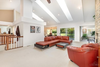 8126 Baywood Ct, Maineville, OH 45039 - photo 6