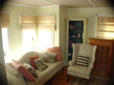 19 Minerva St, Swampscott, MA 01907 - photo 5