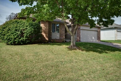 3243 S Nettleton-02