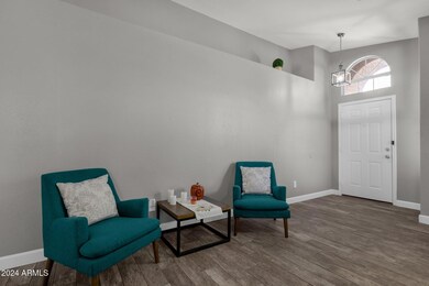 6-web-or-mls-1878-e-oakland-st